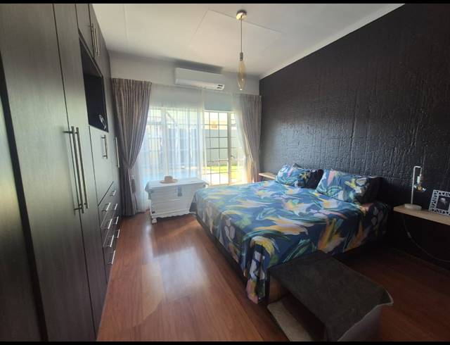 3 BEDROOM TOWNHOUSE FOR SALE IN VANDERBIJLPARK SW 5